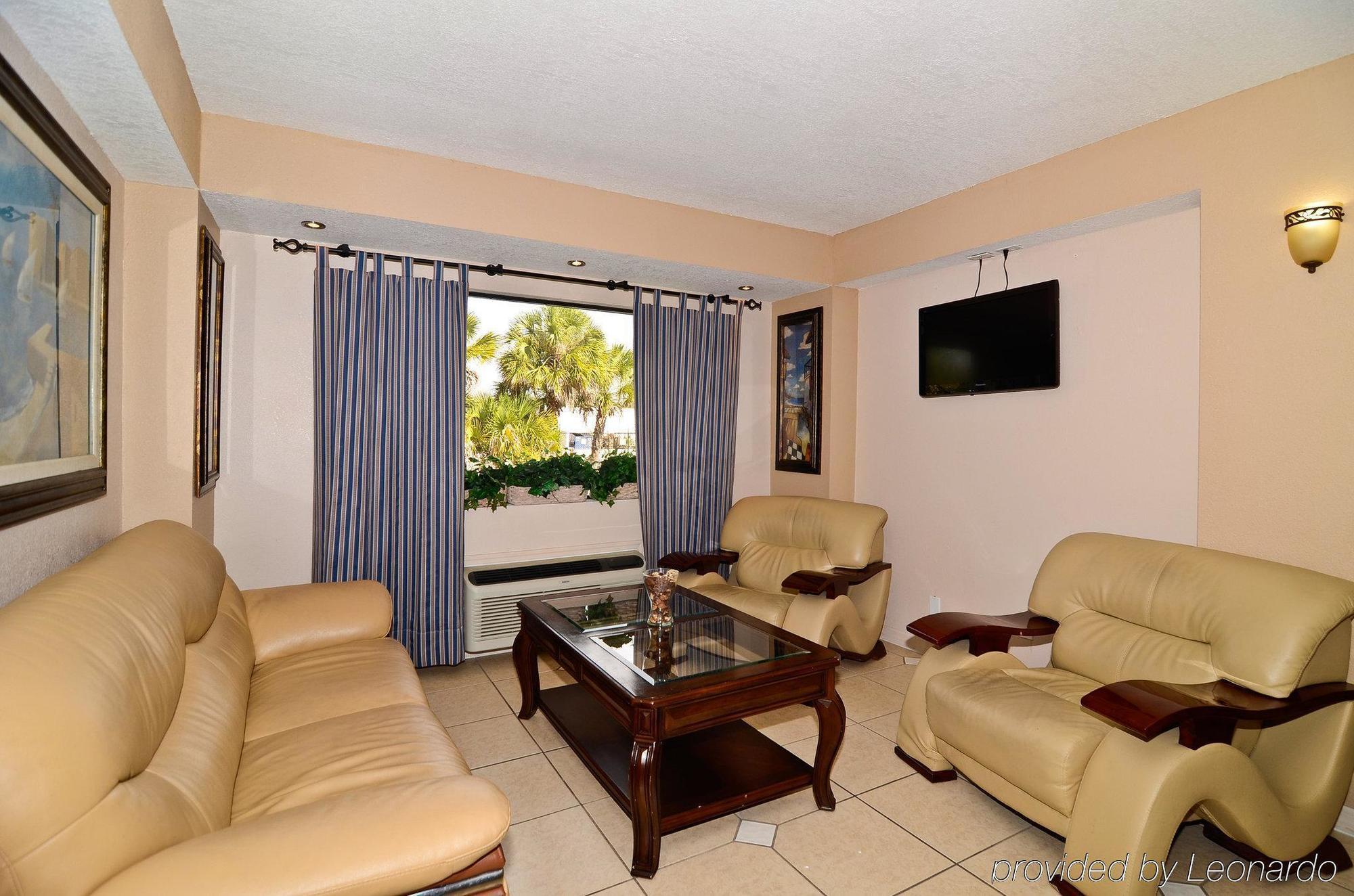 Days Inn & Suites By Wyndham Tampa - Ybor City Eksteriør bilde